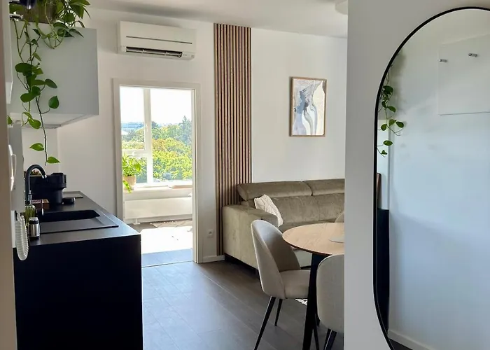 Cozy With Castle View * براتسيلافا