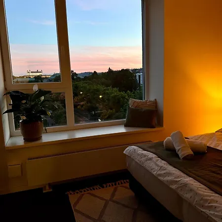 Cozy With Castle View Apartament